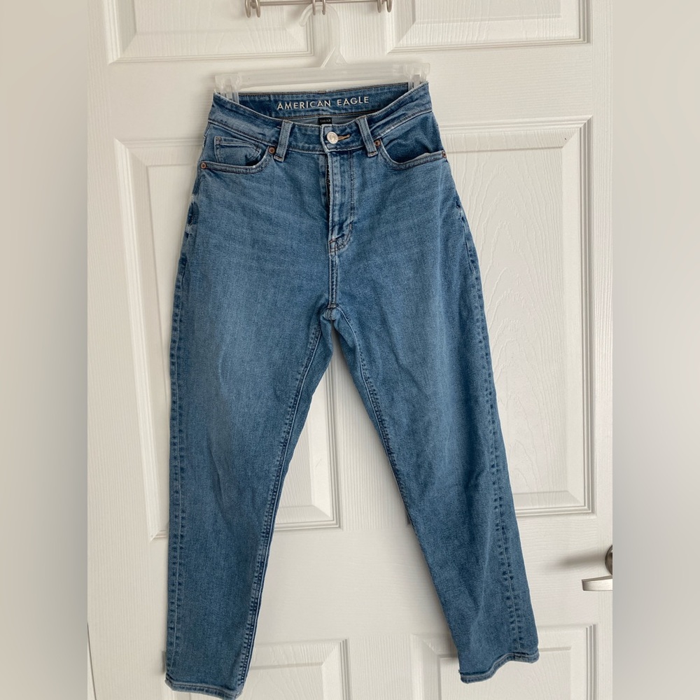 American Eagle Women’s Mom Jeans